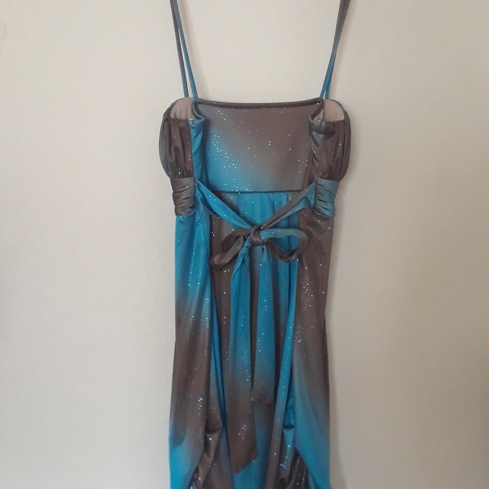 Dress - Picture 3 of 7